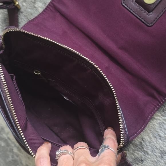 Fossil Kinley Leather Suede Crossbody Handbag Fig/Maroon/Wine Color Multi Pocket - Picture 5 of 6